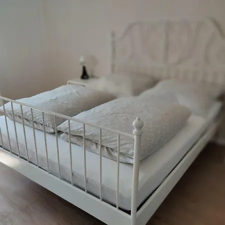 Apartment An Der Wassermuehle Metzingen (Tubingen)